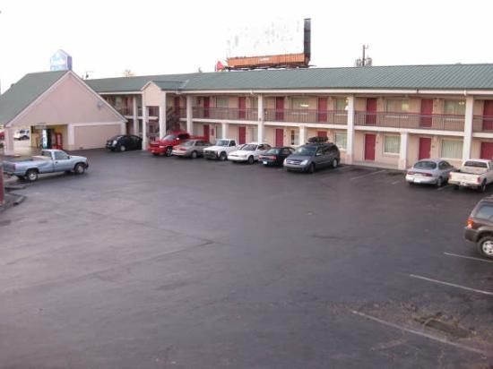 Executive Inn & Suites
