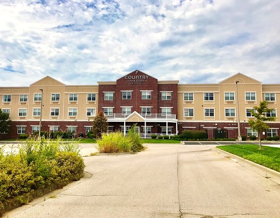 Country Inn & Suites by Radisson, Kansas City at Village West, KS
