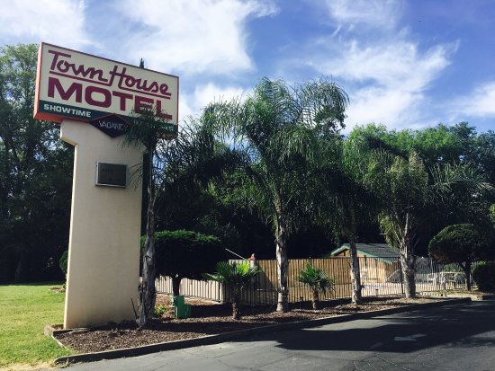 Town House Motel