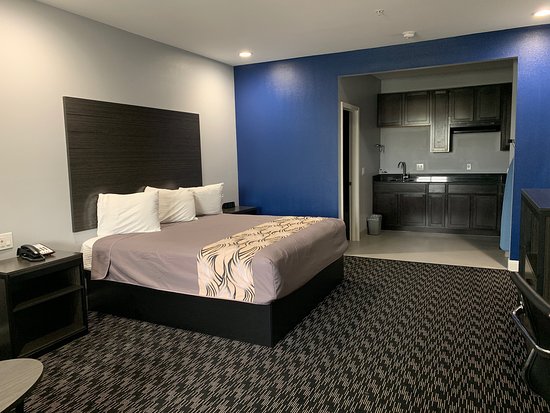 Platinum Inn And Suites