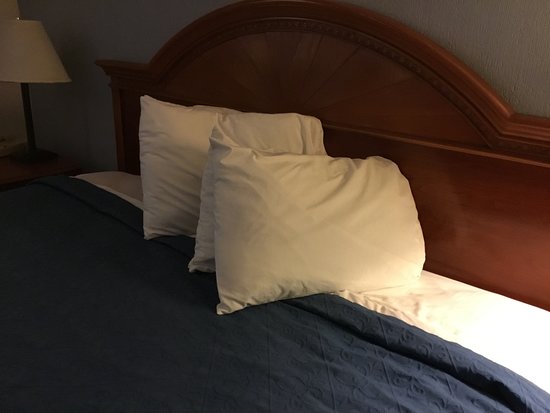 Budget Host Inn & Suites