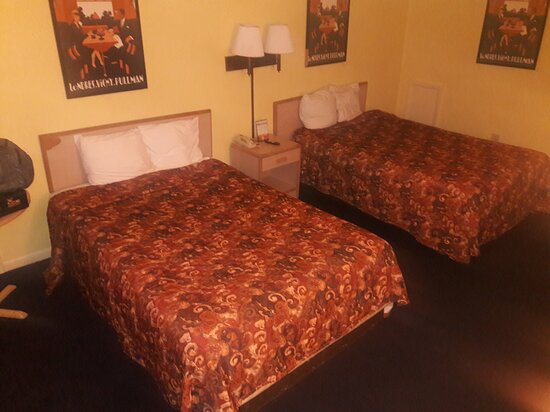 Days Inn by Wyndham Newport News