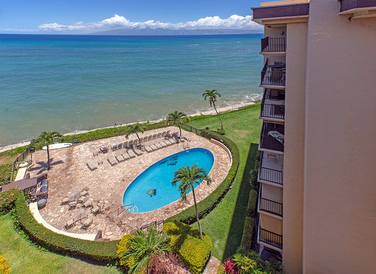 Hololani Resort