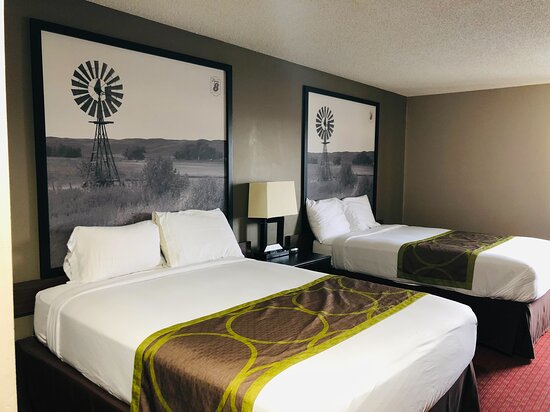 Super 8 by Wyndham Omaha SW