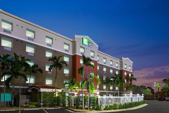 Holiday Inn Express & Suites Pembroke Pines-sheridan St By IHG