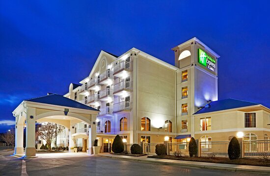 Holiday Inn Express & Suites Asheville Sw - Outlet Ctr Area By IHG