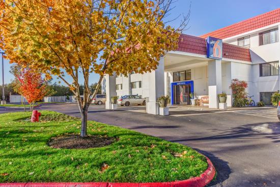 Motel 6 Portland - Tigard West
