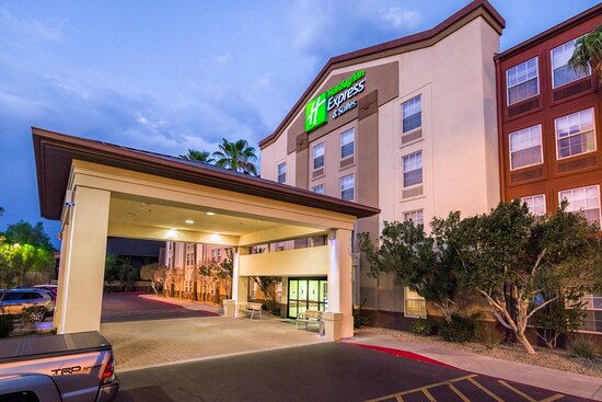 Holiday Inn Express & Suites Phoenix Airport by IHG