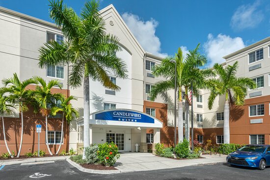 Candlewood Suites Fort Myers-Sanibel Gateway by IHG