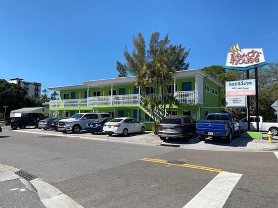 Beach House Hotel