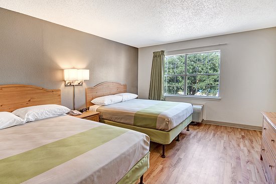 Studio 6 Dallas - South Arlington
