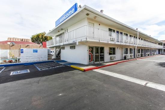 Motel 6 Santa Clara