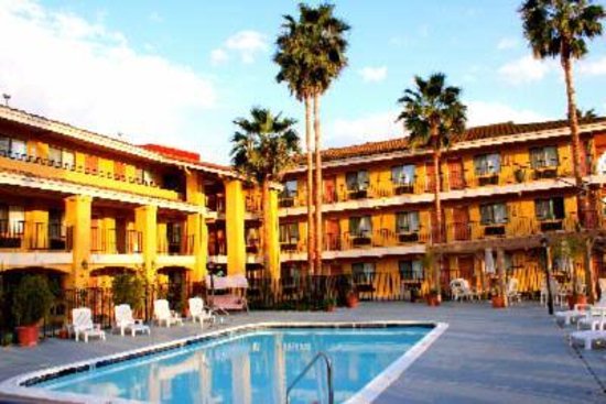 Comfort Inn & Suites Rancho Cordova-Sacramento