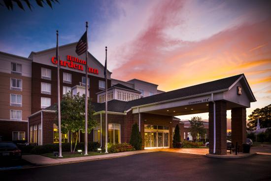 Hilton Garden Inn Hampton Coliseum Central