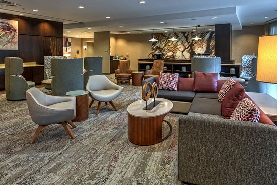 Courtyard By Marriott Newport News Airport