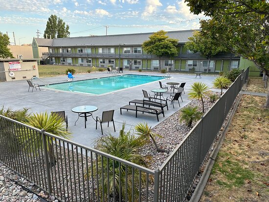 SureStay Plus By Best Western Point Richmond