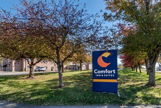 Comfort Inn & Suites - Lees Summit
