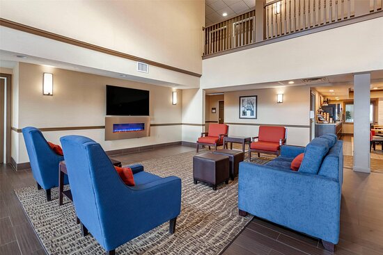 Comfort Inn & Suites Geneva West Chicago