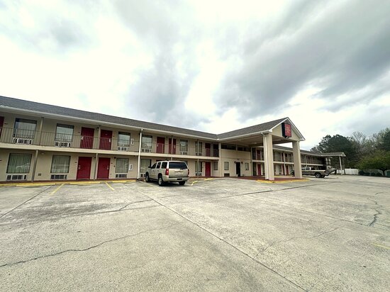 Oyo Macon East