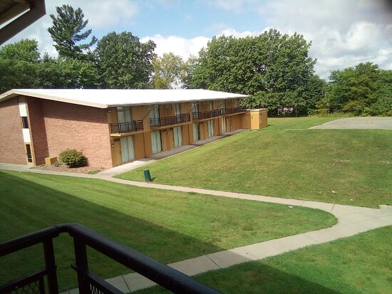 Days Inn by Wyndham Niles