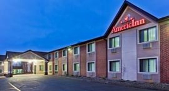 AmericInn by Wyndham Council Bluffs