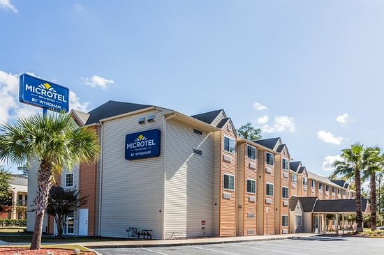 Sleep Inn & Suites