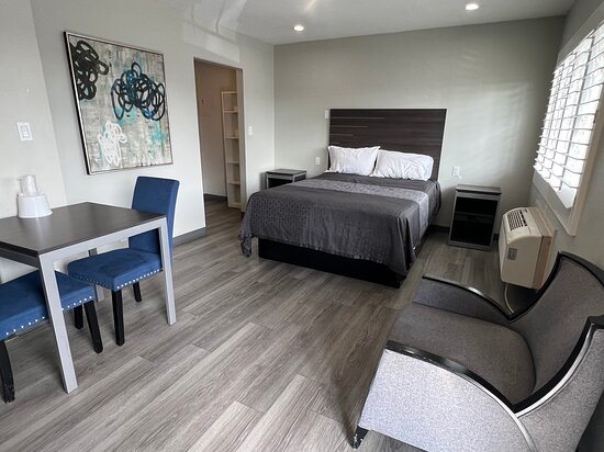 Cloud 9 Motel