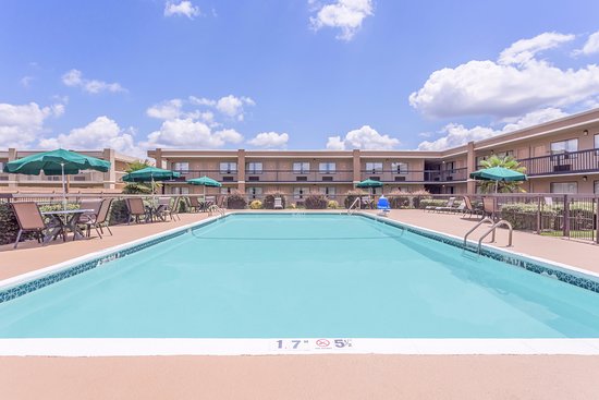 Ramada by Wyndham Macon