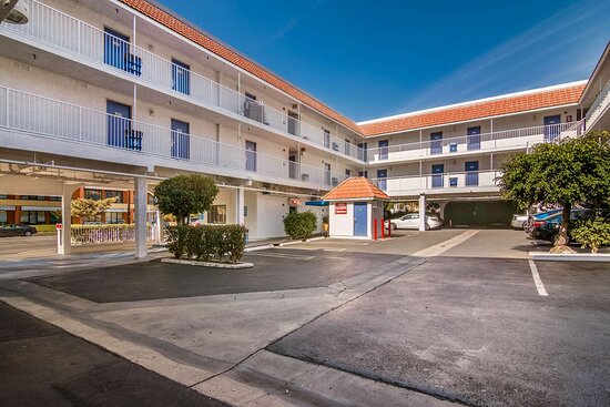 Motel 6 Monterey Ca