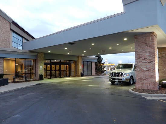 Clarion Hotel Milwaukee Airport