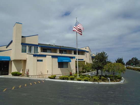Bay Breeze Inn