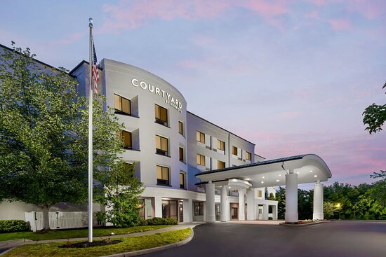 Courtyard by Marriott Hartford Farmington