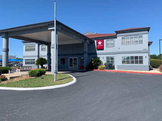 Magnuson Hotel Fiesta Park, Preferred Six Flags Hotel