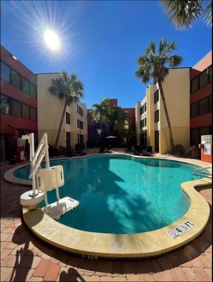 Tropical Palms Hotel