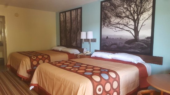 Super 8 by Wyndham Burlington NC