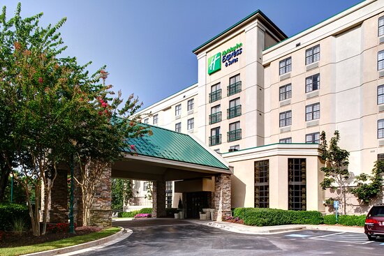 Holiday Inn Express & Suites Atlanta Buckhead By IHG