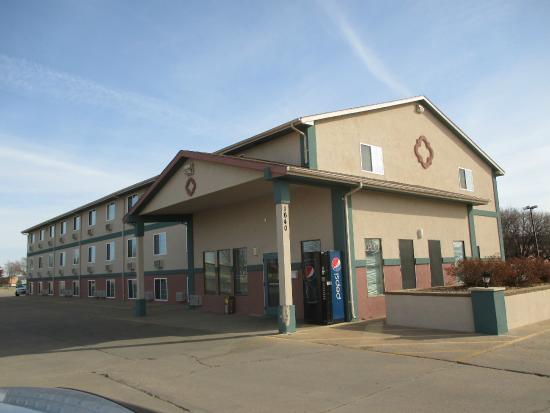 Value Inn & Suites Salina