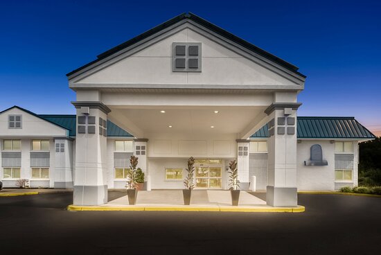 Baymont By Wyndham Westampton