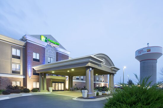 Holiday Inn Express Kansas City - at the Legends by IHG