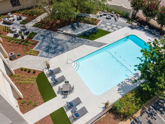 DoubleTree by Hilton Raleigh Midtown