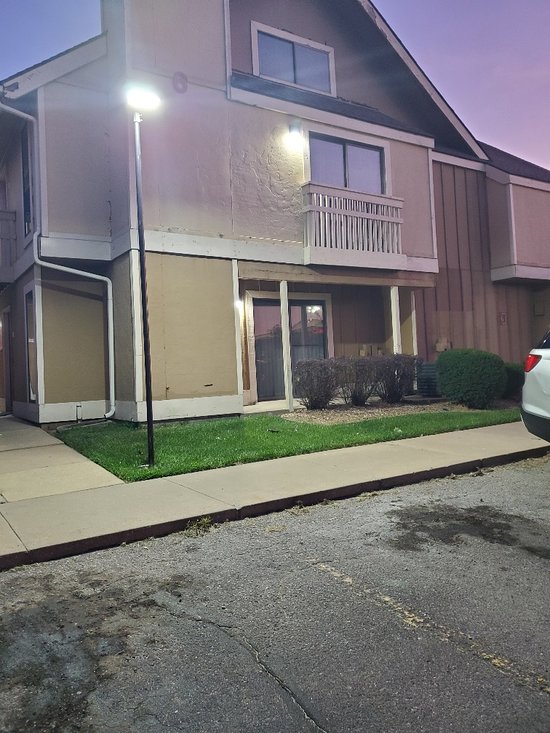 Hawthorn Suites by Wyndham Wichita East