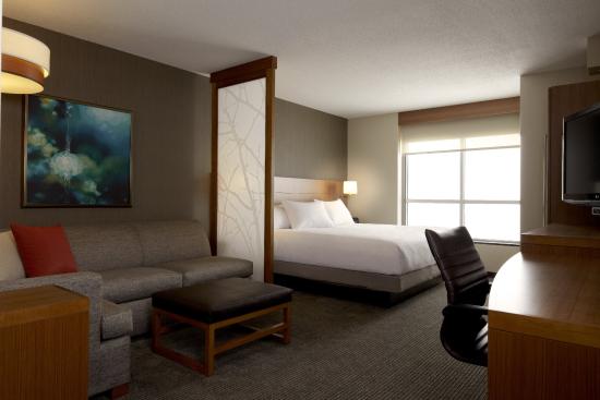 Hyatt Place Bloomington / Normal