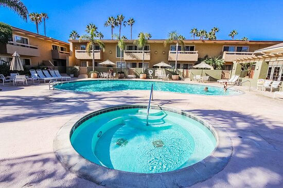 Winners Circle Resort