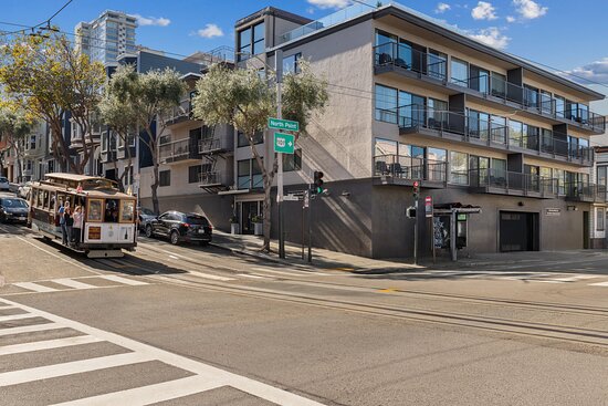 The Suites at Fisherman's Wharf