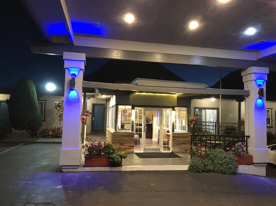 Blu Pacific Hotel