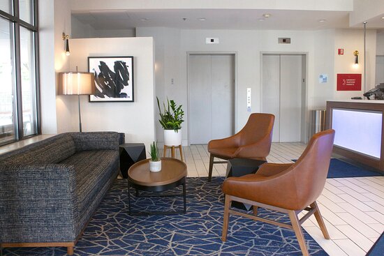 Holiday Inn Express & Suites Boston - Cambridge by IHG