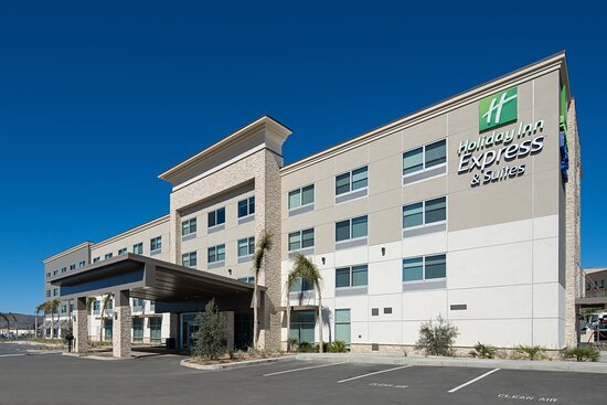 Holiday Inn Express & Suites Murrieta - Temecula By IHG