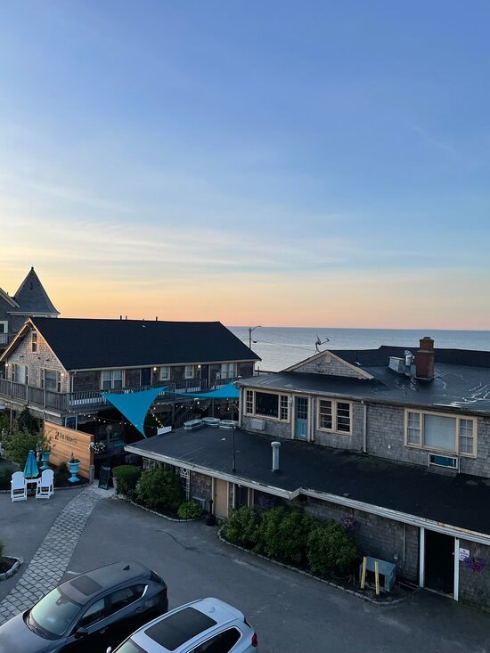 The Heights Hotel
