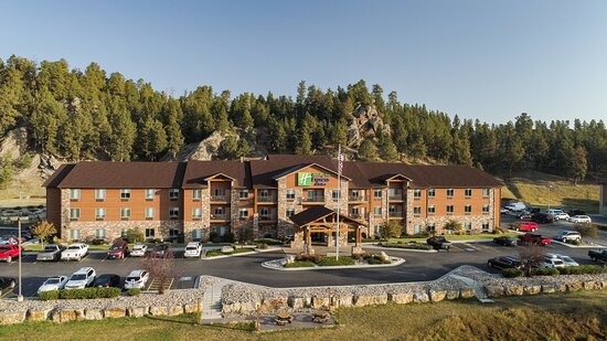 Holiday Inn Express & Suites Custer By IHG