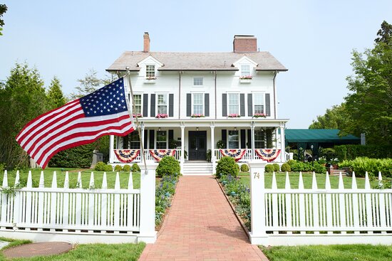 The Hedges Inn East Hampton